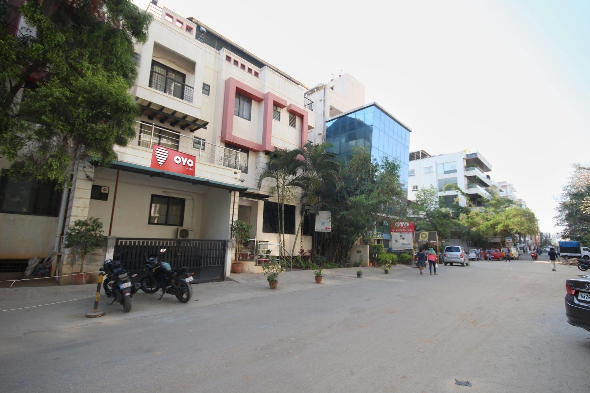 Oyo 5934 Lokaz Otel Bangalore Dış mekan fotoğraf