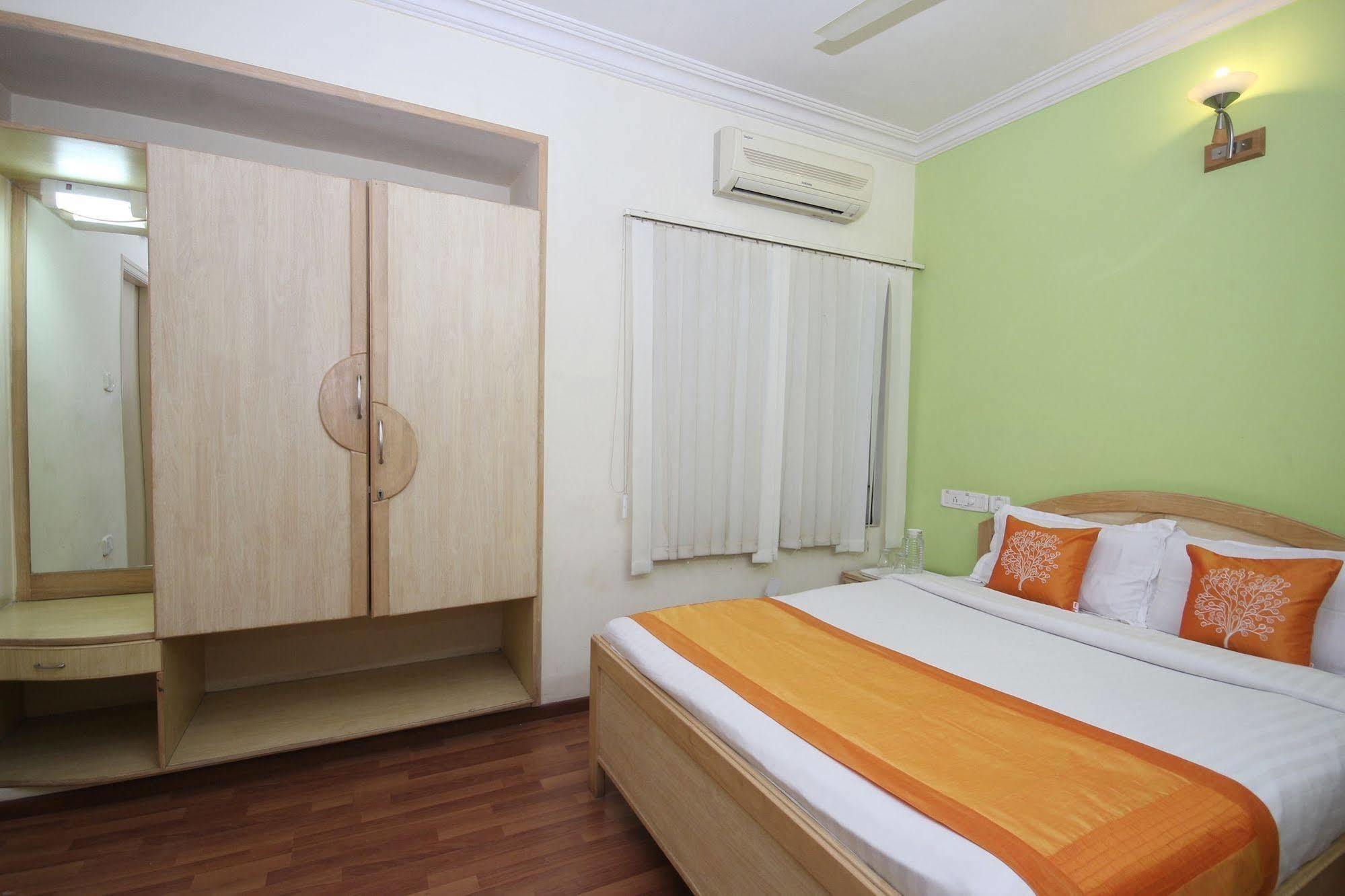 Oyo 5934 Lokaz Otel Bangalore Dış mekan fotoğraf