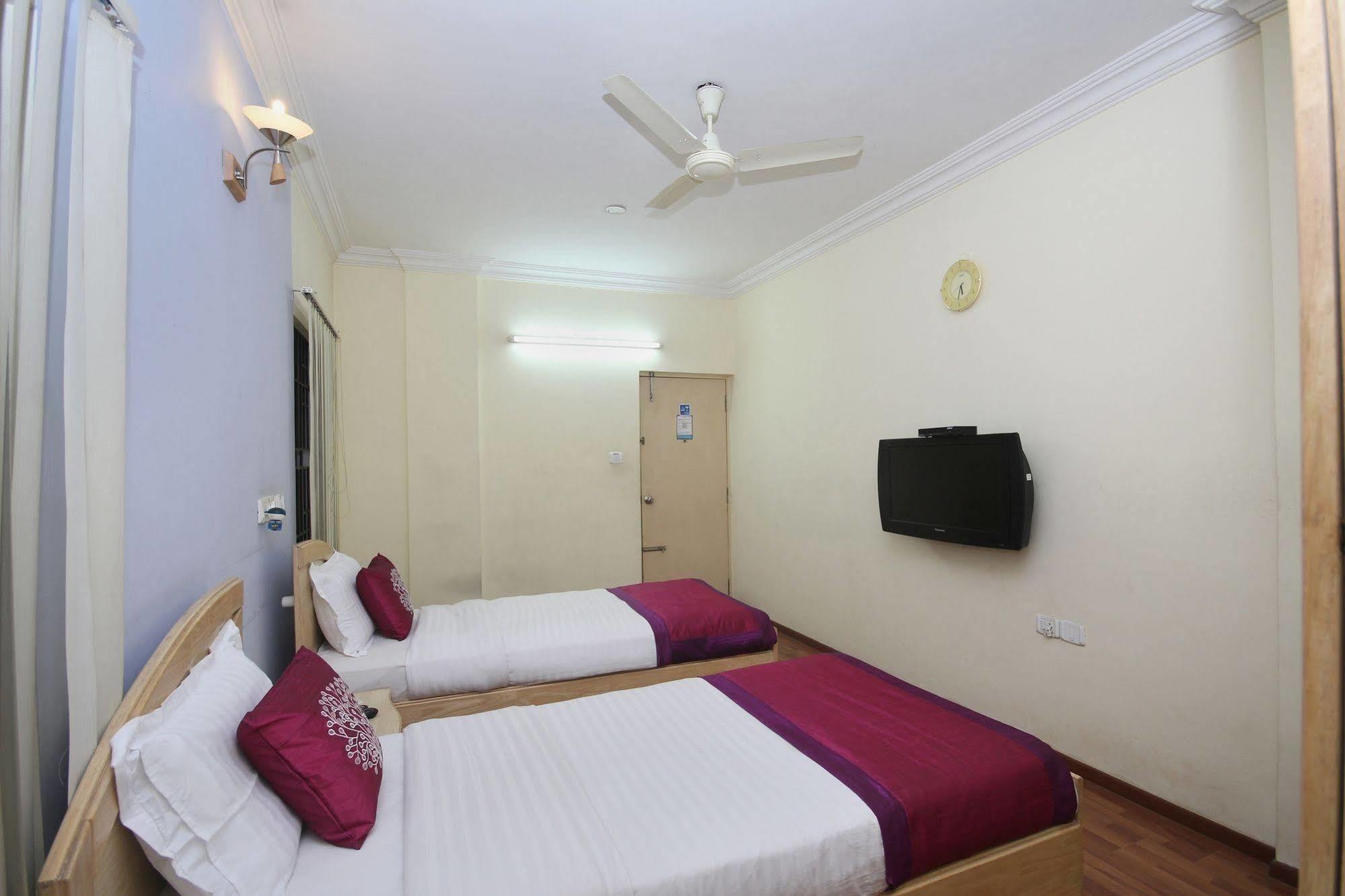 Oyo 5934 Lokaz Otel Bangalore Dış mekan fotoğraf